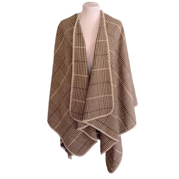 Chic Cozy Soft Neutral Brown Cream Shepard Plaid Cape Blanket Shawl OS - Picture 3 of 8